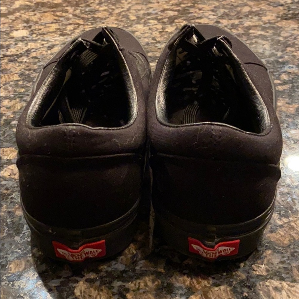 Vans - Picture 3 of 4